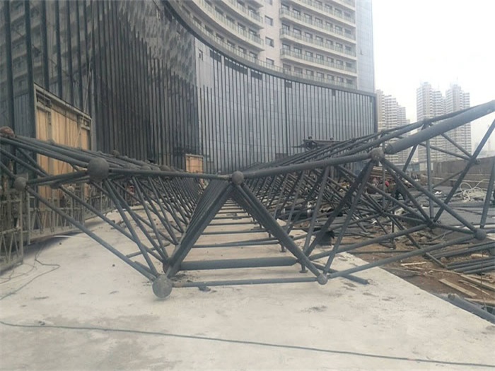 海北万豪酒店雨棚网架
